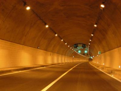 公路工程:玉树灾后重建项目澜沧江第一隧道E标